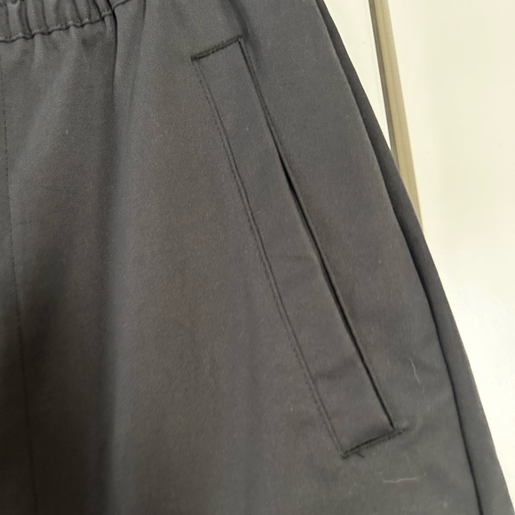 Nike Cargo Pants - Picture 2 of 4